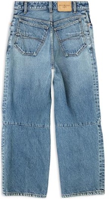 (W) 발렌시아가 FW22 워시드 와이드 핏 청바지 라이트 블루 릴랙스드 핏. 719377TNW014268 Lookbook (W) 발렌시아가 FW22 워시드 와이드 핏 청바지 라이트 블루 릴랙스드 핏. 719377TNW014268