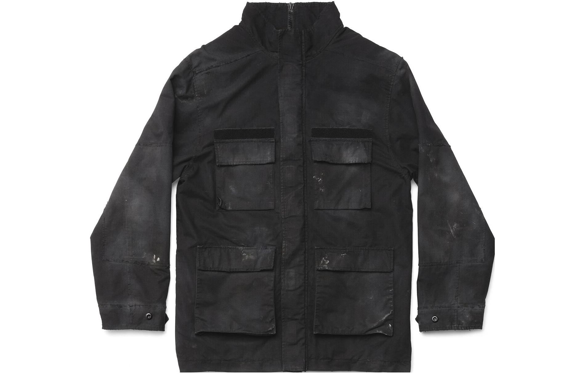 (Women) Balenciaga FW23  Black High-Neck Double-Zip Loose Fit Jacket. 751719TKP271000