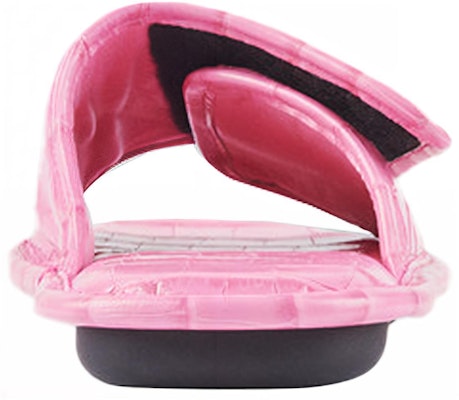 (W) 발렌시아가 크록 무늬 핑크 뮬 (Balenciaga croc pink mules) 616716WA9D76842 Lookbook (W) 발렌시아가 크록 무늬 핑크 뮬 (Balenciaga croc pink mules) 616716WA9D76842