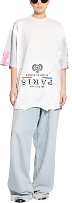 (Women) Balenciaga Inverted Logo Print Tee FW22 White Oversized Fit 698811TMVC90900 Shop (Women) Balenciaga Inverted Logo Print Tee FW22 White Oversized Fit 698811TMVC90900