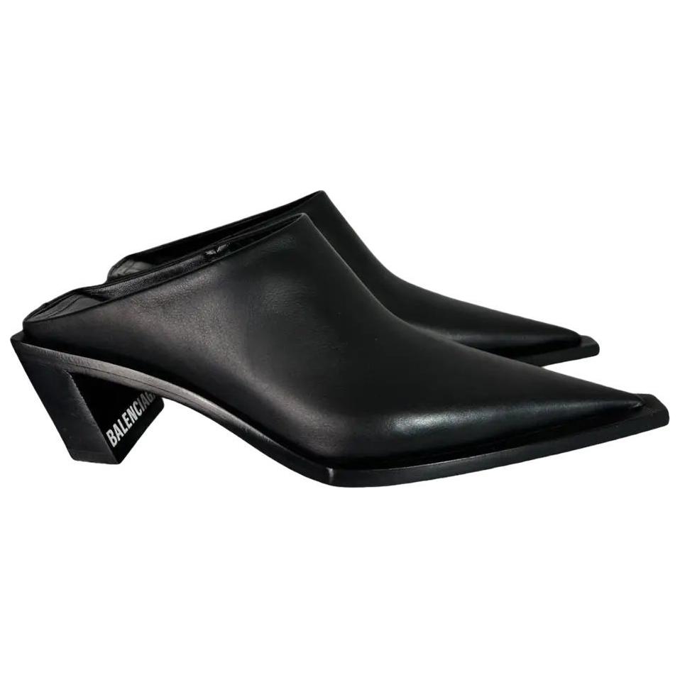 Lookbook (W) Balenciaga Sandali Moda in Pelle Tacco Alto Peep-Toe ''Nero'' 615674WA7601000