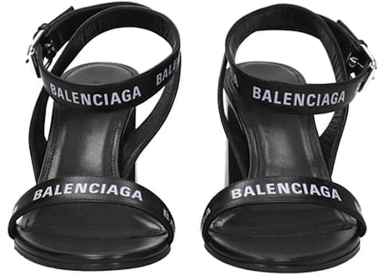 (W) Sandalo Nero Balenciaga in Pelle con Fibbia e Punta Aperta 564433WA7611006 Lookbook (W) Sandalo Nero Balenciaga in Pelle con Fibbia e Punta Aperta 564433WA7611006