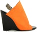 Lookbook (W) Sandal Bertapak Terbuka Kulit dengan Tali Gesper Balenciaga 'Oren' 299987WAN416423
