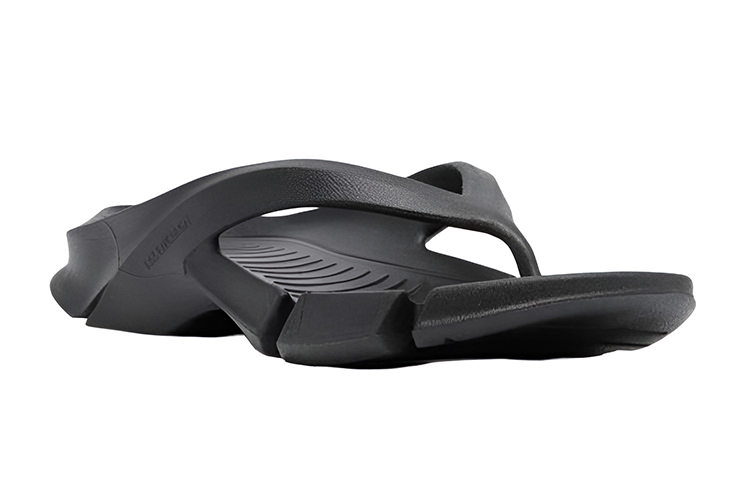 Lookbook (Women) Balenciaga Mold Thong Sandal 'Black'  644200-W3CE1-1000