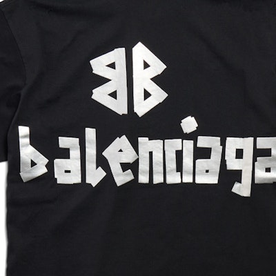(W) 발렌시아가 뉴 테이프 로고 프린트 디스트로이드 티셔츠 블랙 739784TQVQ81073 Details for (W) 발렌시아가 뉴 테이프 로고 프린트 디스트로이드 티셔츠 블랙 739784TQVQ81073