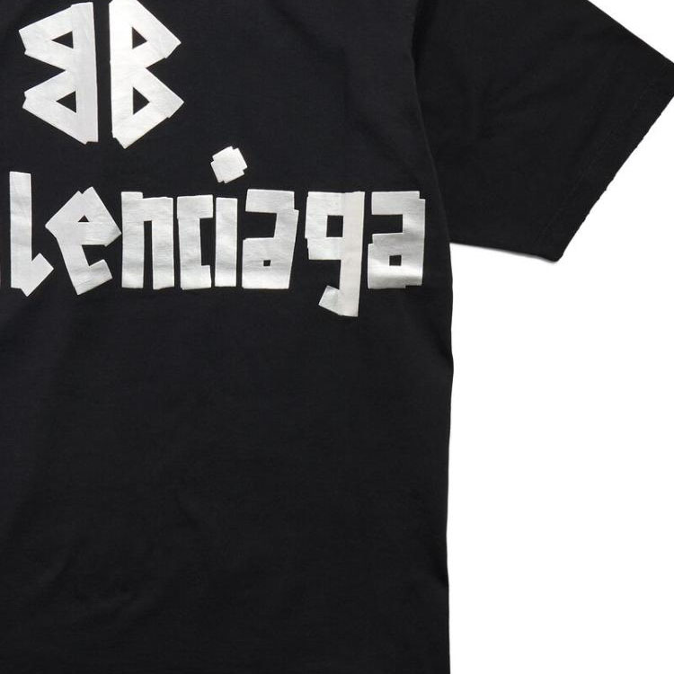 Sizing (W) 발렌시아가 뉴 테이프 로고 프린트 디스트로이드 티셔츠 블랙 739784TQVQ81073