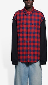 (W) Balenciaga Oversized Kemeja Kotak-Kotak Patchwork Lengan Panjang Merah FW21. 658936TBM238521 Shop (W) Balenciaga Oversized Kemeja Kotak-Kotak Patchwork Lengan Panjang Merah FW21. 658936TBM238521