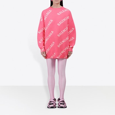 (W) 巴黎世家粉色滿版Logo圓領毛衣 620983T15675621 Shop (W) 巴黎世家粉色滿版Logo圓領毛衣 620983T15675621