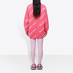 (W) 巴黎世家粉色滿版Logo圓領毛衣 620983T15675621 Purchase (W) 巴黎世家粉色滿版Logo圓領毛衣 620983T15675621