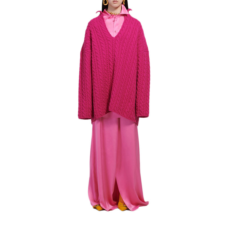 Shop (W) 발렌시아가 핑크 울 터틀넥 스웨터 루즈핏 풀오버. 583100T15345630