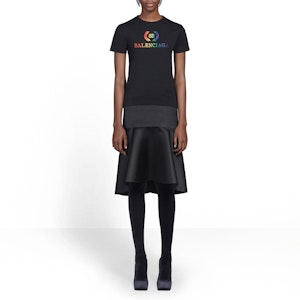 (W) バレンシアガ レインボーグラデーションロゴ クルーネックTシャツ ブラック レギュラーフィット 570814TEV531000 Shop (W) バレンシアガ レインボーグラデーションロゴ クルーネックTシャツ ブラック レギュラーフィット 570814TEV531000