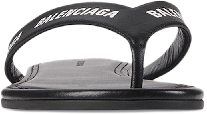 (W) Sandal Anak Lembu Balenciaga Hitam dengan Printing Bulat 613845WBAE11090 Lookbook (W) Sandal Anak Lembu Balenciaga Hitam dengan Printing Bulat 613845WBAE11090