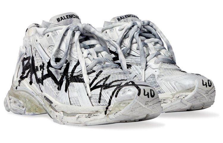 Shop (Women) Balenciaga Runner Graffiti White 677402W3RBQ9010