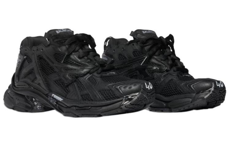 Lookbook (W) Balenciaga Runner Zapatillas 'Desgastadas - Negras' 677402-W3RBT-1000