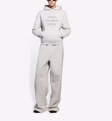 (W) Balenciaga SS21 Hoodie Abu-Abu Fashion Week Shrunk Pullover Fleece. 657683TKV852984 Shop (W) Balenciaga SS21 Hoodie Abu-Abu Fashion Week Shrunk Pullover Fleece. 657683TKV852984
