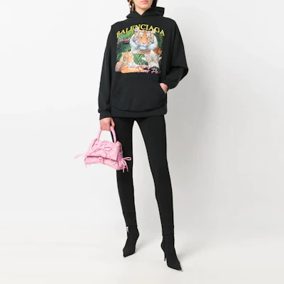 (W) Balenciaga SS22 Hoodie Hitam Cetakan Kartun Logo Harimau. 675003TLVH31000 Shop (W) Balenciaga SS22 Hoodie Hitam Cetakan Kartun Logo Harimau. 675003TLVH31000