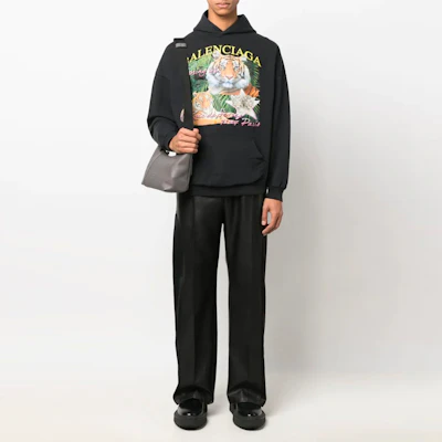 (W) Balenciaga SS22 Hoodie Hitam Cetakan Kartun Logo Harimau. 675003TLVH31000 Purchase (W) Balenciaga SS22 Hoodie Hitam Cetakan Kartun Logo Harimau. 675003TLVH31000