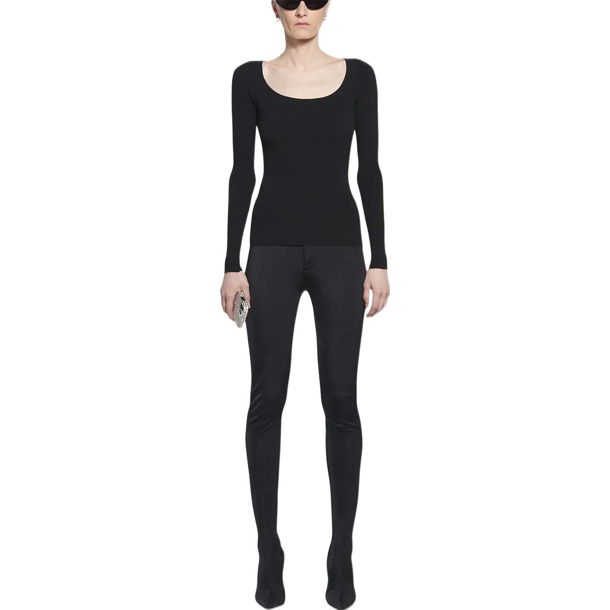 Lookbook (W) 발렌시아가 SS22 블랙 풀오버 롱슬리브 니트 스웨터. 675362T51591000