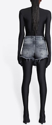 (W) 발렌시아가 SS22 그레이 슬림핏 캐주얼 쇼츠 백포켓 포함. 697851TBP471090 Shop (W) 발렌시아가 SS22 그레이 슬림핏 캐주얼 쇼츠 백포켓 포함. 697851TBP471090