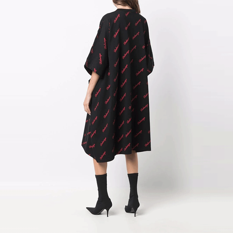 Shop (W) 巴黎世家 SS22 标志印花黑色T恤连衣裙. 646221TJVJ51076