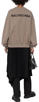 (Women) Balenciaga SS22 Logo Print Oversized Sweatshirt Gray Taupe. 697869TMVF57761 Purchase (Women) Balenciaga SS22 Logo Print Oversized Sweatshirt Gray Taupe. 697869TMVF57761