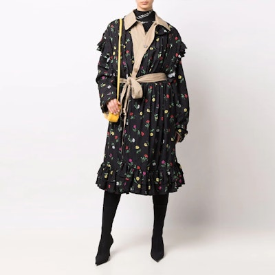 (W) Balenciaga SS22 Jaket Trench Reversible Motif Bunga Hitam. 681641TLLA31000 Purchase (W) Balenciaga SS22 Jaket Trench Reversible Motif Bunga Hitam. 681641TLLA31000