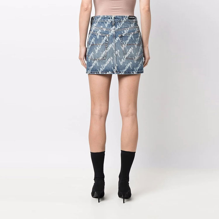 Details for (W) 발렌시아가 SS22 올오버 프린트 데님 스커트 레귤러 핏 여성 블루 681802TJW904200