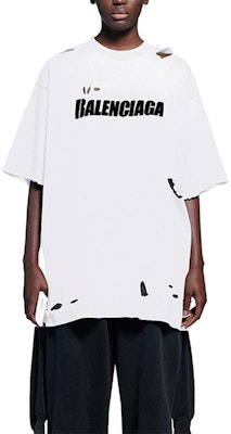 (W) Balenciaga SS22 Destroyed T-Shirt Putih Oversized Design Lusuh. 651795TKVB89040 Purchase (W) Balenciaga SS22 Destroyed T-Shirt Putih Oversized Design Lusuh. 651795TKVB89040