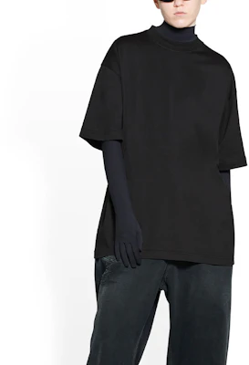 (W) 巴黎世家 SS23 黑色几何标志印花圆领 T恤 常规版型 724543TNVL91070 Purchase (W) 巴黎世家 SS23 黑色几何标志印花圆领 T恤 常规版型 724543TNVL91070