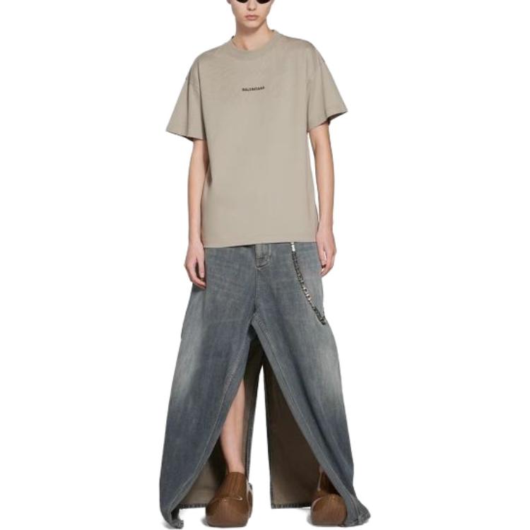 (Women) Balenciaga SS23  Logo Print T-Shirt Khaki Regular Fit Short Sleeve 612965TOVJ89763 圖 4