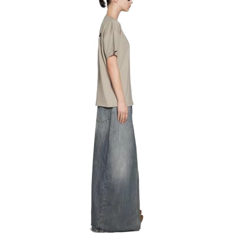 (Women) Balenciaga SS23  Logo Print T-Shirt Khaki Regular Fit Short Sleeve 612965TOVJ89763 圖 6