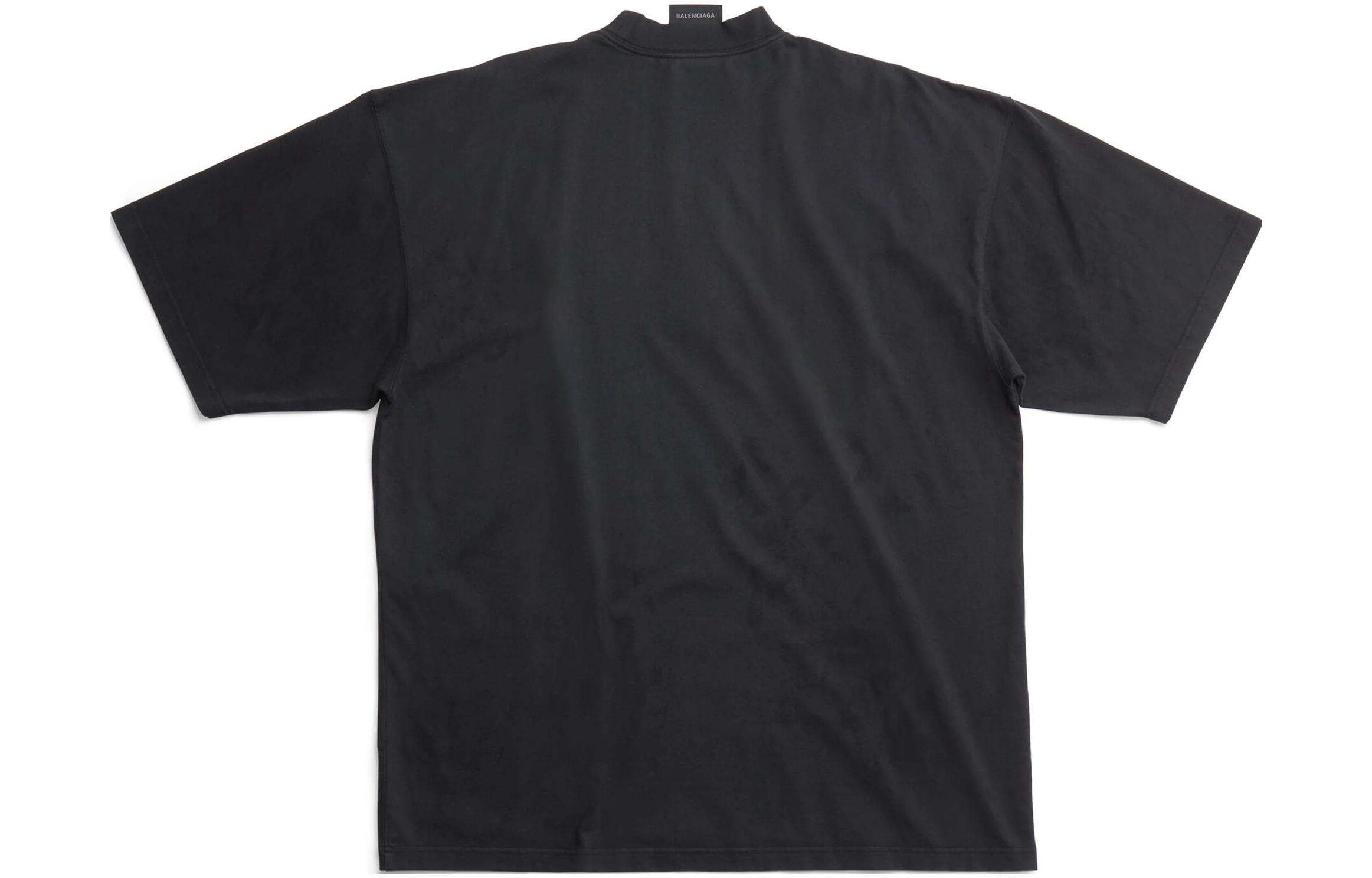 Lookbook (Women) Balenciaga SS23  Oversized Black T-Shirt with Architectural Print Design. 744439TOVC51055