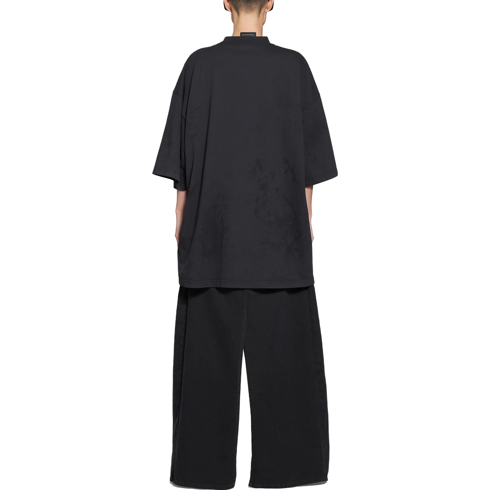 Purchase (Women) Balenciaga SS23  Oversized Black T-Shirt with Architectural Print Design. 744439TOVC51055