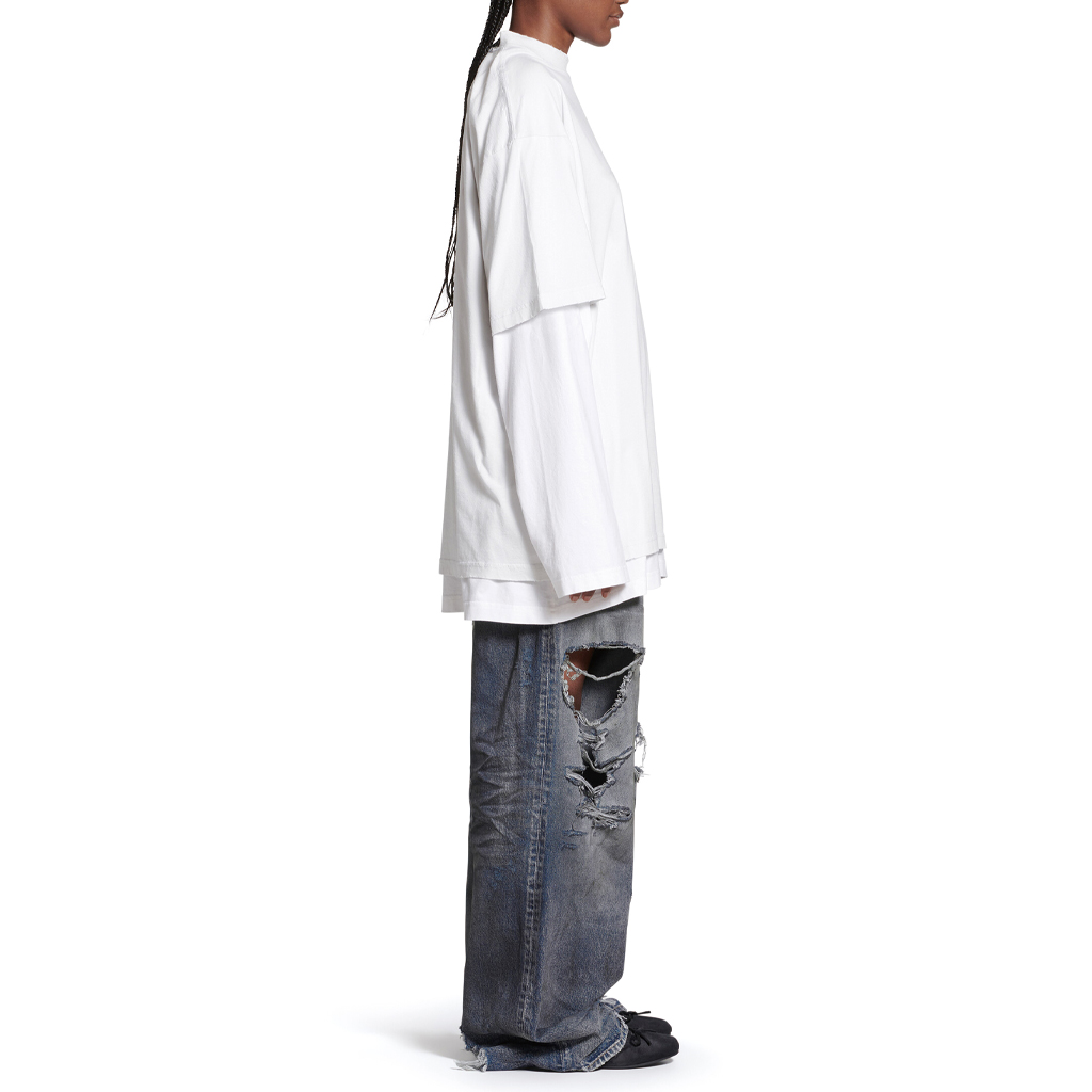 Purchase (Women) Balenciaga SS23 Letter Print Loose-Fit  White T-Shirt. 739784TOVF49081