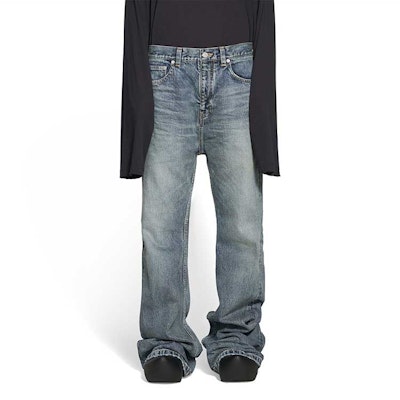 (W) 巴黎世家SS23中腰水洗喇叭牛仔裤 女士常规版型蓝色裤。 697829TNW014012 Shop (W) 巴黎世家SS23中腰水洗喇叭牛仔裤 女士常规版型蓝色裤。 697829TNW014012