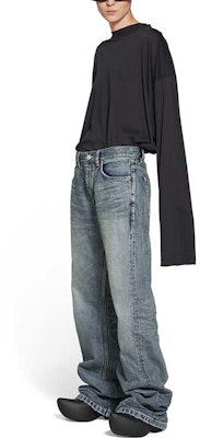 (W) 巴黎世家SS23中腰水洗喇叭牛仔裤 女士常规版型蓝色裤。 697829TNW014012 Details for (W) 巴黎世家SS23中腰水洗喇叭牛仔裤 女士常规版型蓝色裤。 697829TNW014012