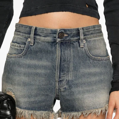 (W) Balenciaga SS24 Pantalones Cortos Denim Azul Medio Slim Mujer Logo Distressed. 793948TJW952204 Details for (W) Balenciaga SS24 Pantalones Cortos Denim Azul Medio Slim Mujer Logo Distressed. 793948TJW952204