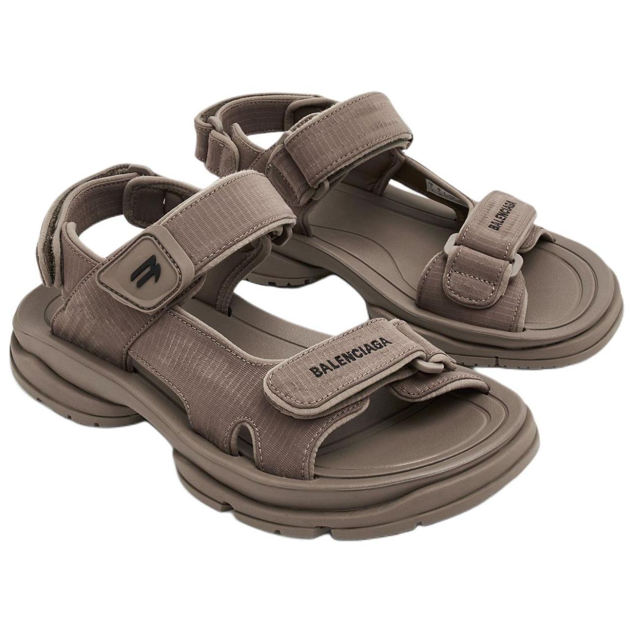 Lookbook (W) Sandales en Tissu Velcro Balenciaga Tourist ''Marron'' 706277W2CCA2000