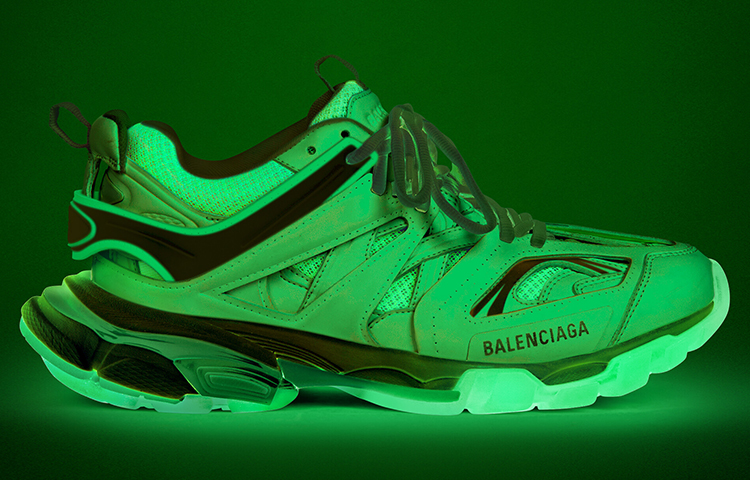 Details for (W) Balenciaga Track Sneaker 'Putih' Sneakers 542436-W3CR1-9000