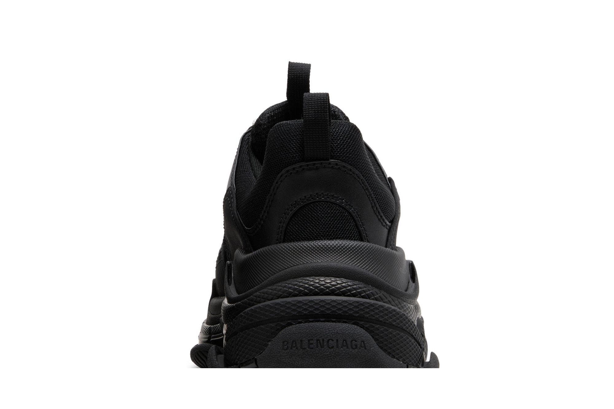 Sizing (W) Balenciaga Triple S Sneaker 'Hitam' 524036 W2CA1 1000