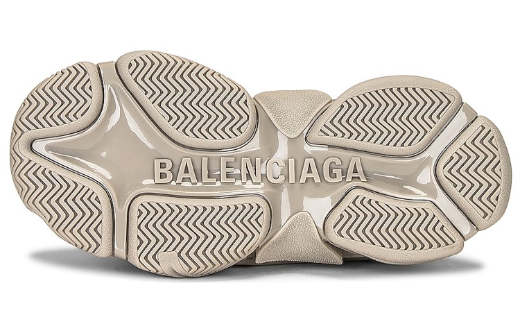 (W) Balenciaga Triple S Sneaker 'Fake Fur - Beige' 圖 5