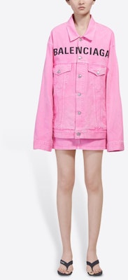 (W) Balenciaga Jaket Denim Pink Valentine''s dengan Cetakan Logo Depan. 594386TEW378000 Shop (W) Balenciaga Jaket Denim Pink Valentine''s dengan Cetakan Logo Depan. 594386TEW378000