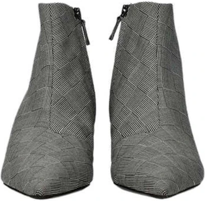 (W) Balenciaga 灰色格纹羊毛尖头靴 579218W1SR01214 Lookbook (W) Balenciaga 灰色格纹羊毛尖头靴 579218W1SR01214