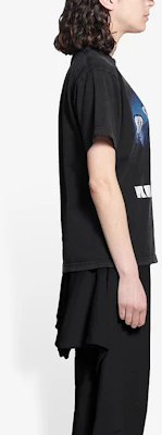 (W) Balenciaga x Rammstein Kaos Hitam Regular Fit 670943TLV511000 Details for (W) Balenciaga x Rammstein Kaos Hitam Regular Fit 670943TLV511000