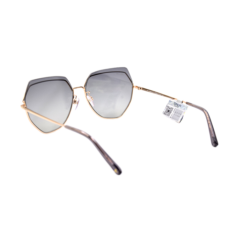 Purchase (W) BALLY BY0076-D Cermin Mata Mewah Emas/Kelabu untuk Perjalanan & Percutian. BY0076-D 28C