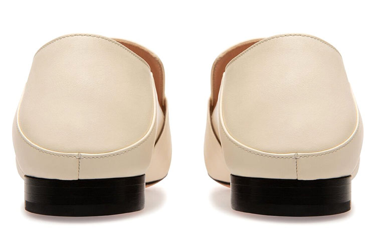 Shop (W) バリー ジャネール ローファー (オフホワイト) 6228182