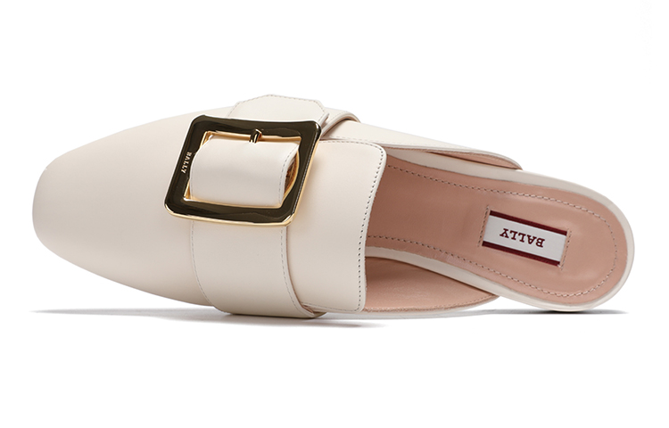 Lookbook BALLY巴利 Janesse458 皮革 包頭簡約休閒 時尚涼拖 女款 白色