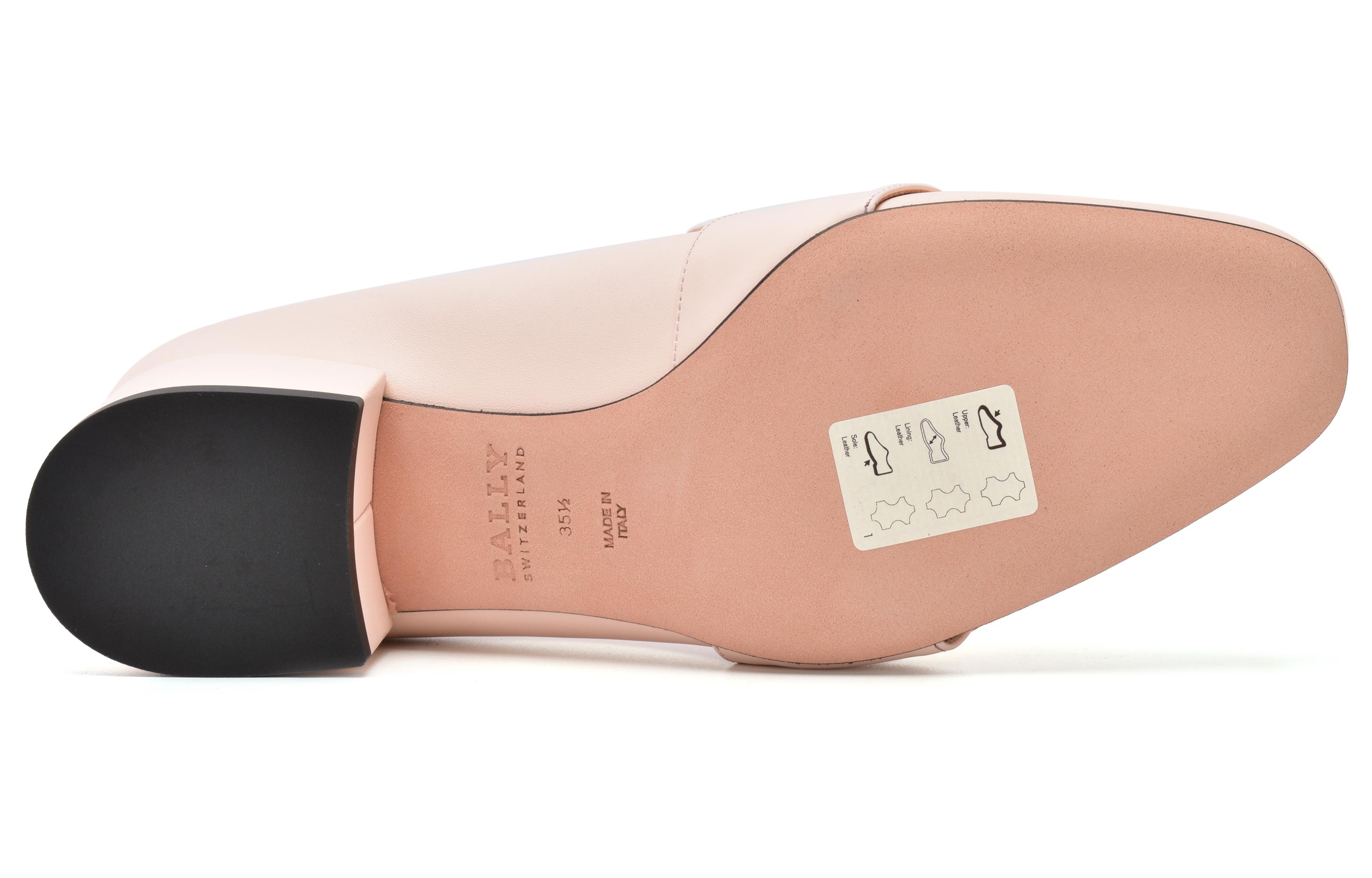 Shop BALLY巴利 皮革 圓頭 搭扣 方跟 高跟鞋 女款 淺粉色