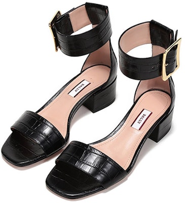 (W) BALLY Sandal Kulit Hak Sedang 'Tali Gesper Hitam' 6231169 Lookbook (W) BALLY Sandal Kulit Hak Sedang 'Tali Gesper Hitam' 6231169