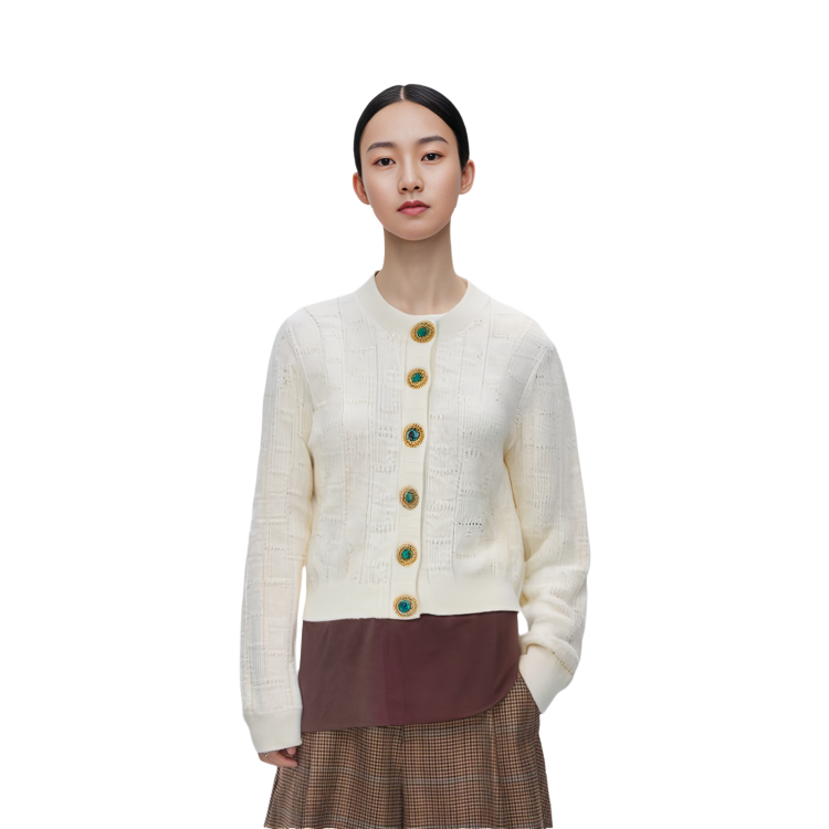 Shop (W) BALMAIN Sweater Lengan Panjang Putih Butang Solid. CF1KL047-KF97-0FA